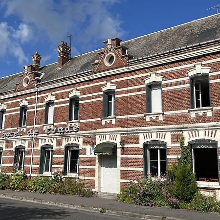 Готель Le Conde Montdidier  Екстер'єр фото